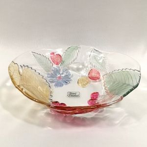 Vintage hand-painted glass etched art bowl. Strawberries, cherries, daisy, leaf